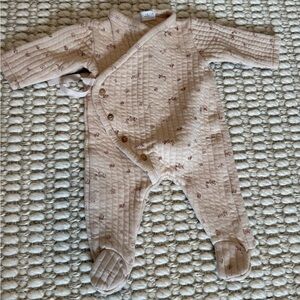 Zara Neutral Floral Quilted Baby One-Piece Footed Romper